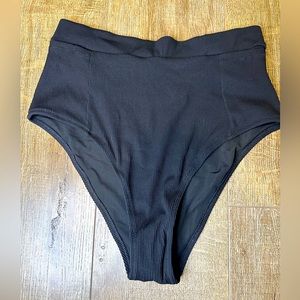 Aerie black bikini bottoms with pockets